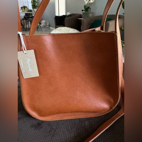 Madewell Sydney Crossbody top handle leather bag - Picture 4 of 17